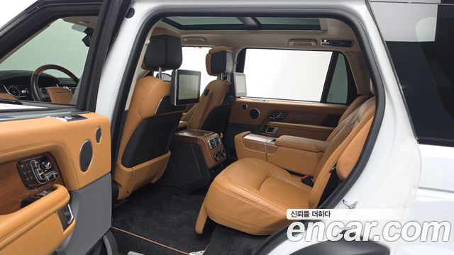 Land Rover Range Rover 2019 — photo 11