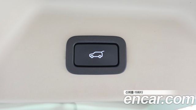 Land Rover Range Rover 2019 — photo 18
