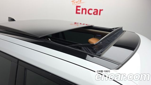 Land Rover Range Rover 2019 — photo 20