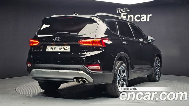 Hyundai Santafe 2019 — photo 2