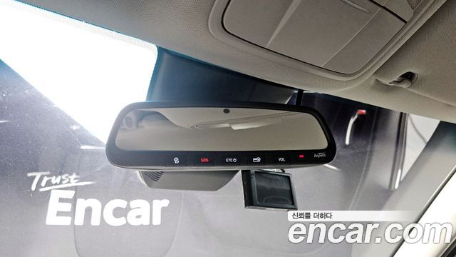 Hyundai Santafe 2019 — photo 17