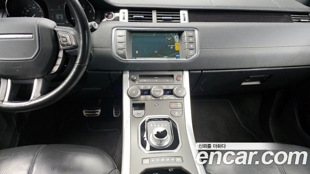Land Rover Range Rover Evoque 2016 — photo 13
