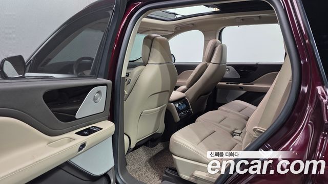 Lincoln Aviator 2020 — photo 17