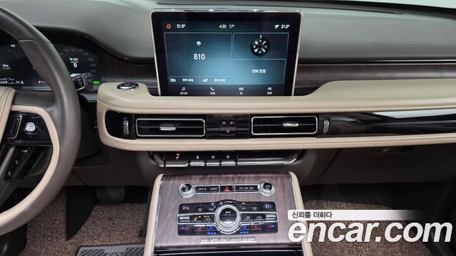 Lincoln Aviator 2020 — photo 21