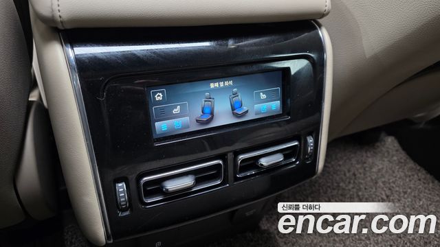 Lincoln Aviator 2020 — photo 26