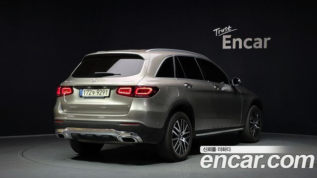 Mercedes-Benz GLC-Class 2021 — photo 2