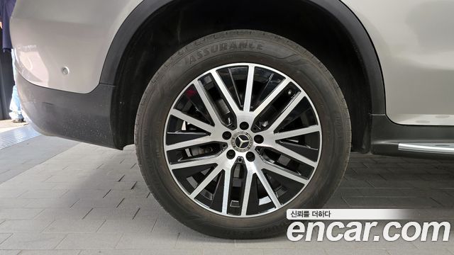 Mercedes-Benz GLC-Class 2021 — photo 5
