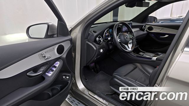 Mercedes-Benz GLC-Class 2021 — photo 10