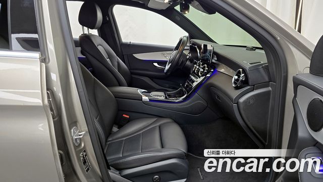 Mercedes-Benz GLC-Class 2021 — photo 11