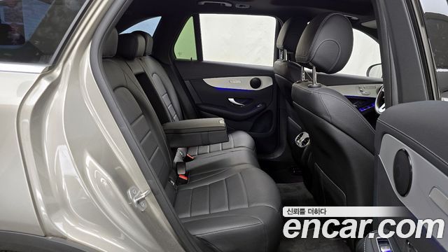 Mercedes-Benz GLC-Class 2021 — photo 12