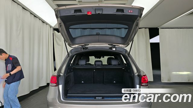 Mercedes-Benz GLC-Class 2021 — photo 20
