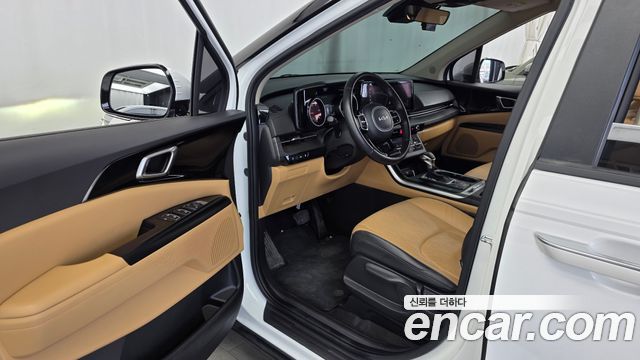Kia Canival 2023 — photo 13