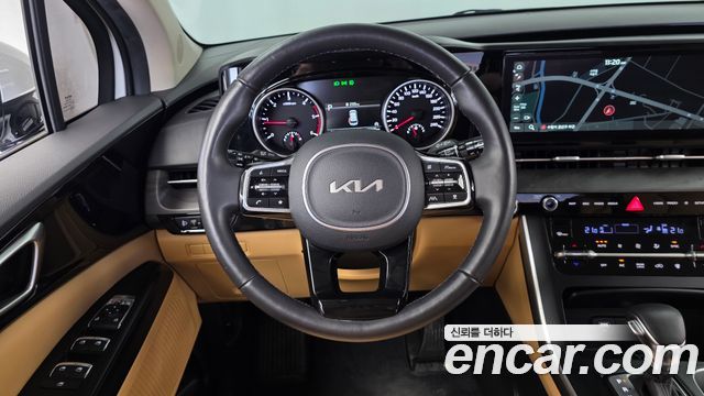 Kia Canival 2023 — photo 19