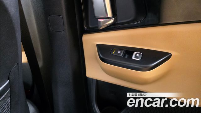 Kia Canival 2023 — photo 25