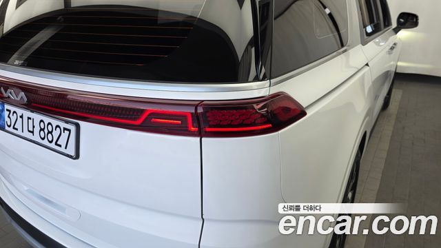 Kia Canival 2023 — photo 9