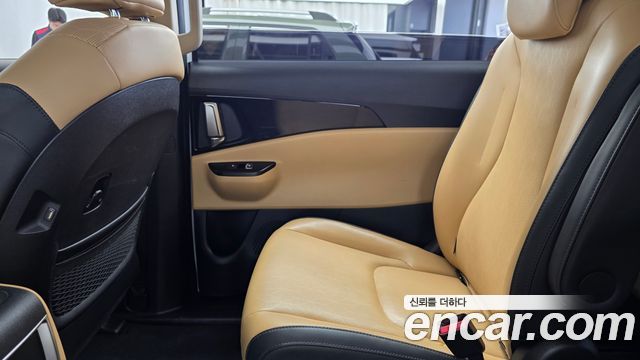 Kia Canival 2023 — photo 15