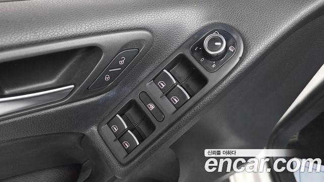 Volkswagen Golf 2012 — photo 16