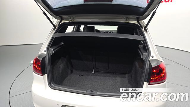 Volkswagen Golf 2012 — photo 20