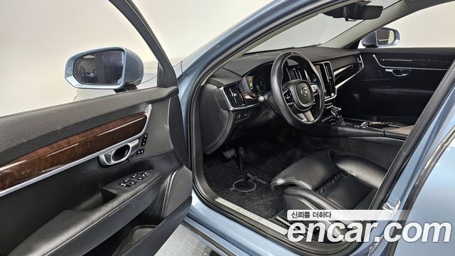 Volvo S90 2018 — photo 10