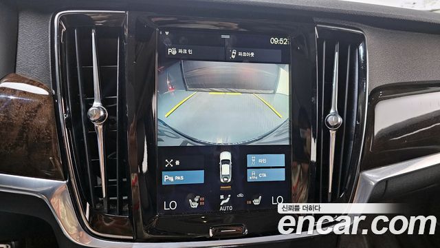 Volvo S90 2018 — photo 14