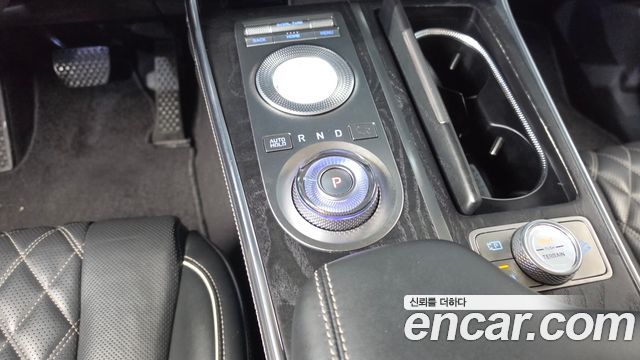 Genesis GV80 2020 — photo 9