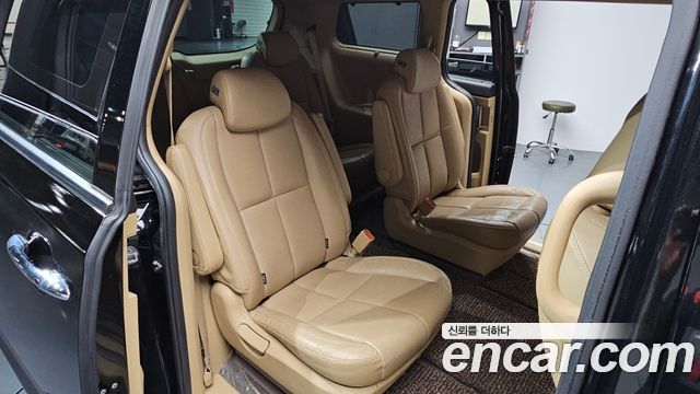 Kia Canival 2019 — photo 18