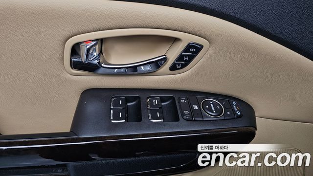 Kia Canival 2019 — photo 25