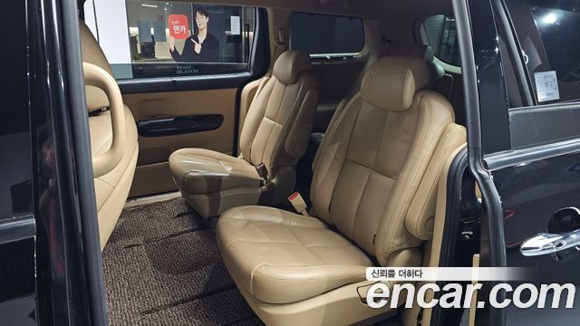 Kia Canival 2019 — photo 16