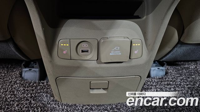 Kia Canival 2019 — photo 30
