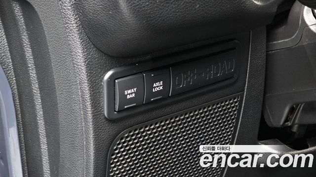 Jeep Wrangler 2016 — photo 20