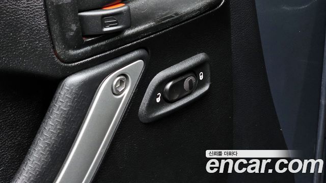 Jeep Wrangler 2016 — photo 29