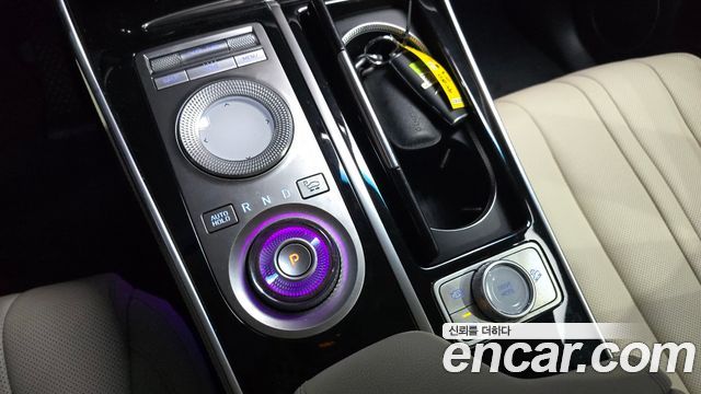 Genesis GV80 2021 — photo 12