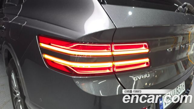 Genesis GV80 2021 — photo 9