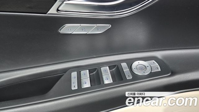 Genesis GV80 2021 — photo 27