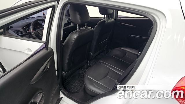 Chevrolet Korea Spark 2017 — photo 11