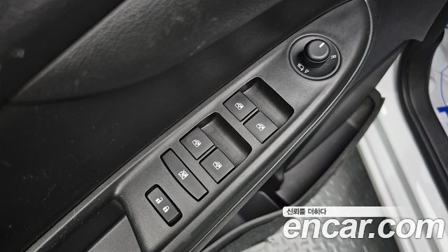 Chevrolet Korea Spark 2017 — photo 13