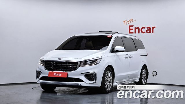 Kia Canival 2019 — photo 1