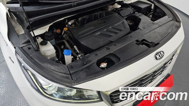 Kia Canival 2019 — photo 6