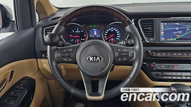 Kia Canival 2019 — photo 13