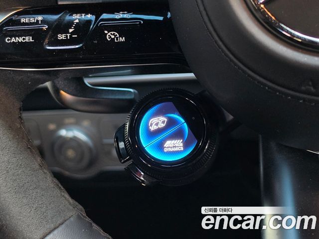 Mercedes-Benz GLE-Class 2024 — photo 11