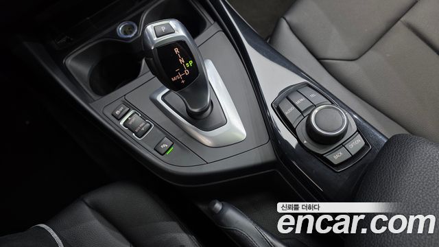 BMW 1-Series 2013 — photo 9