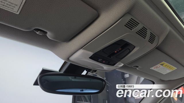 BMW 1-Series 2013 — photo 17