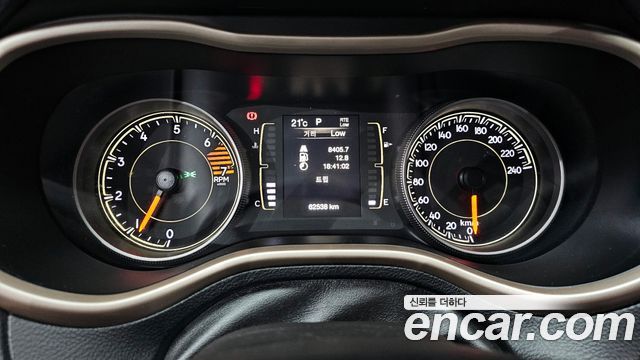 Jeep Cherokee 2017 — photo 11