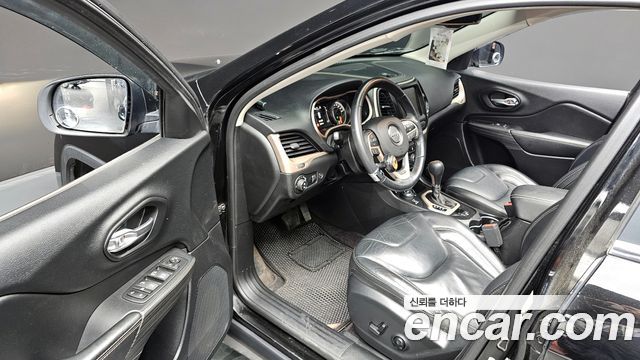 Jeep Cherokee 2017 — photo 17