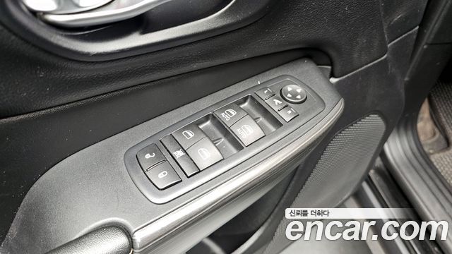 Jeep Cherokee 2017 — photo 24