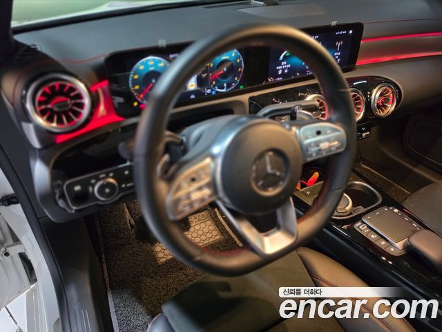 Mercedes-Benz CLA-Class 2022 — photo 9