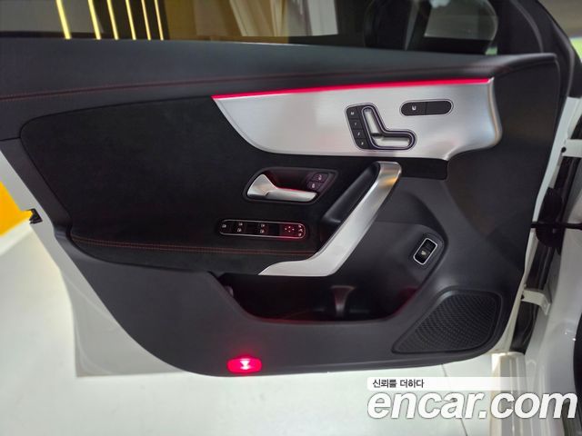 Mercedes-Benz CLA-Class 2022 — photo 11