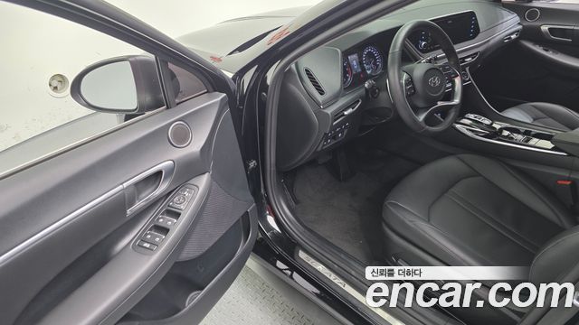 Hyundai Sonata 2021 — photo 11