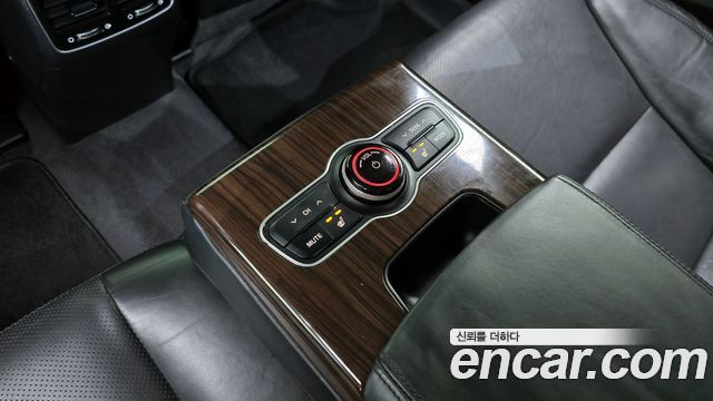 Kia K7 2015 — photo 22