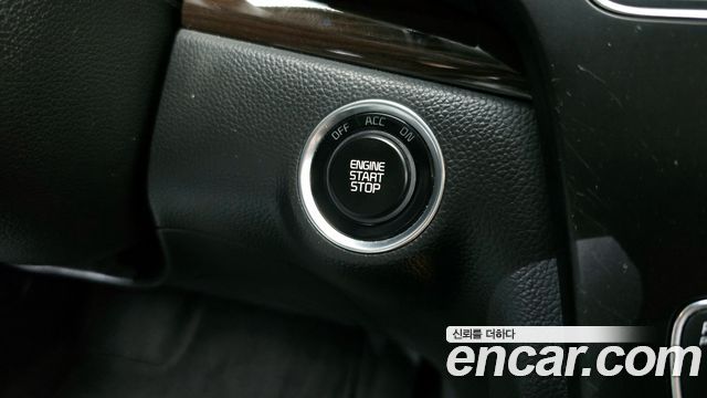Kia K7 2015 — photo 26